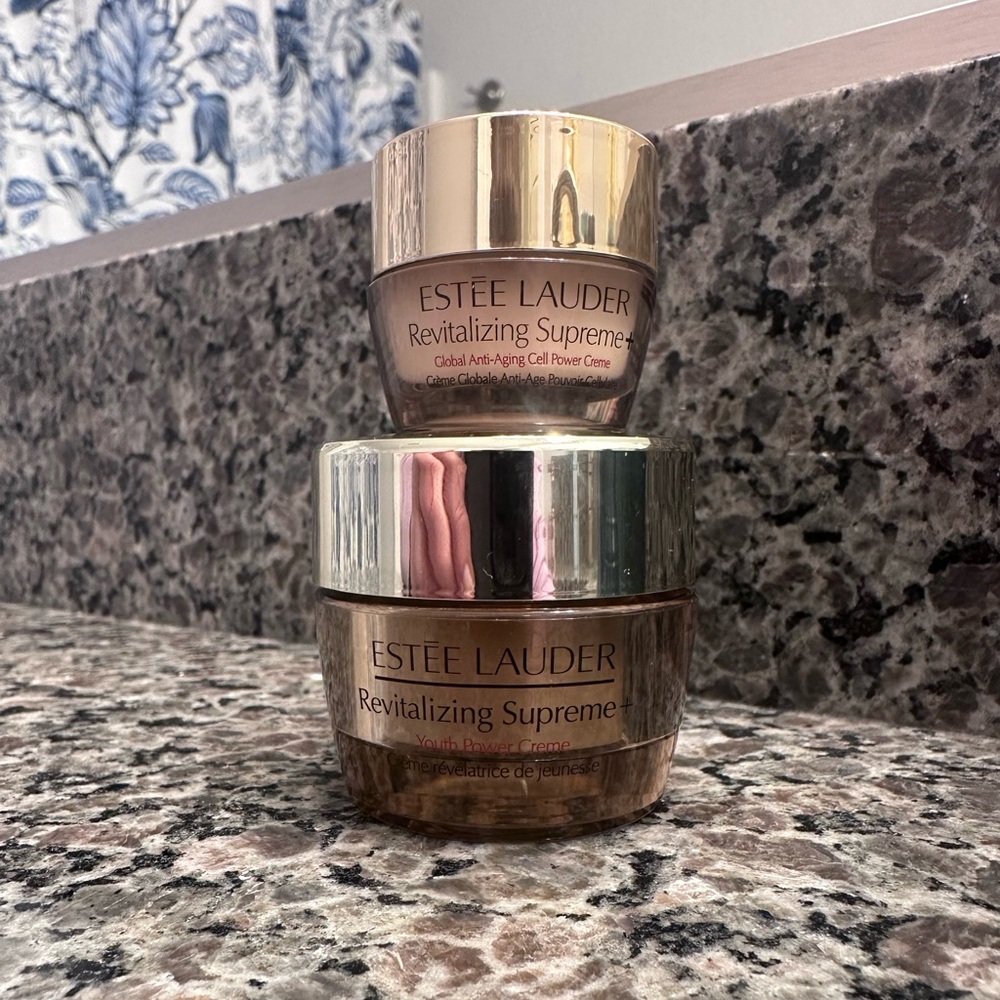 Estée Lauder Revitalizing Supreme+ Travel set